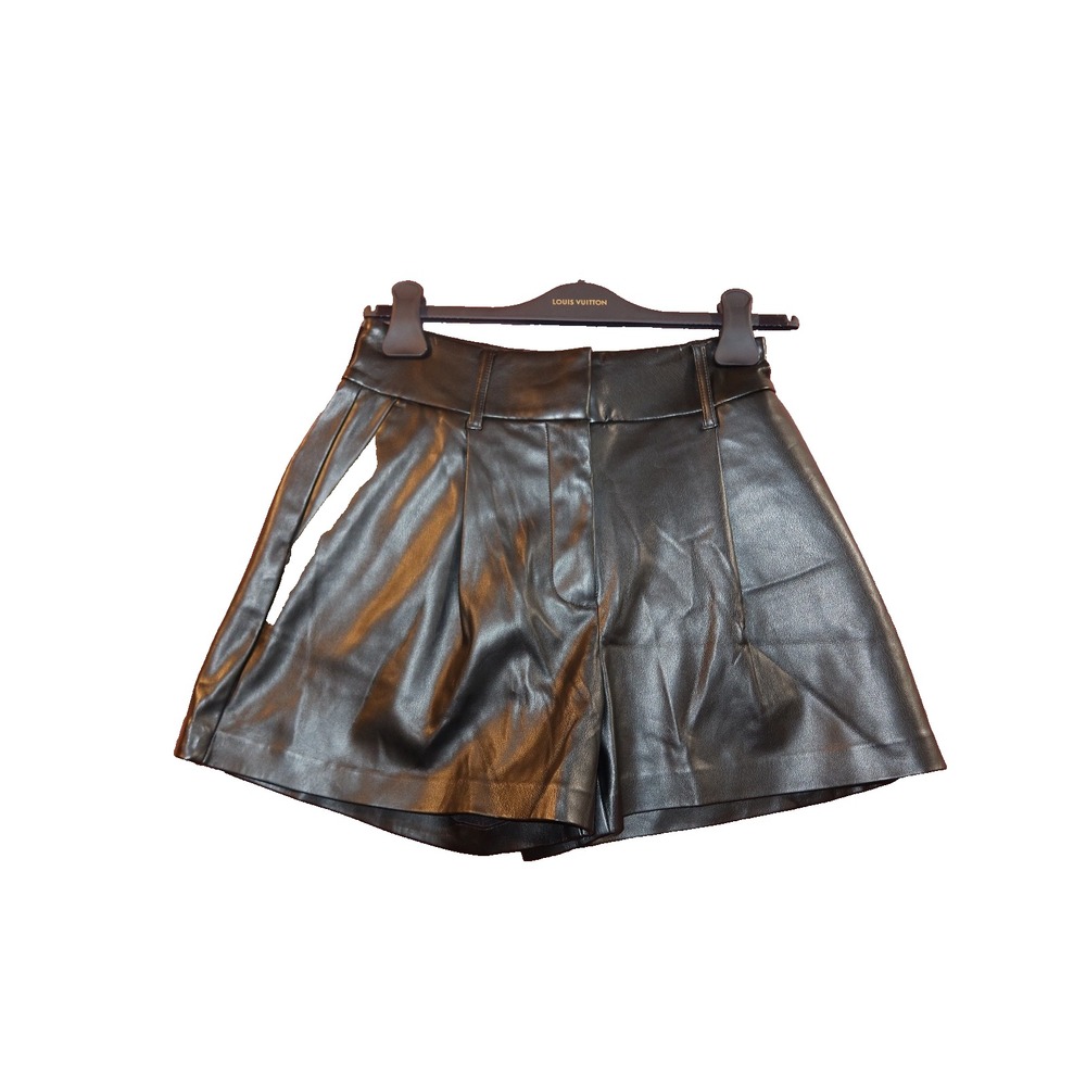 Black Leather High Waist Shorts Size 4 Pleated Tailored Y2K Vegan Leather